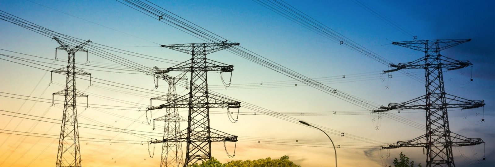 Torres de energia elétrica